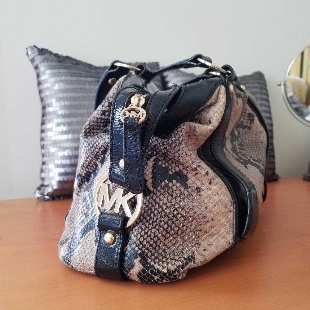Michael Kors Python Bag - Picture 12 of 13